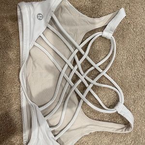 Lululemon sports bra